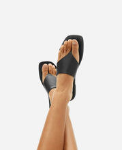 Load image into Gallery viewer, Thong Sandal
