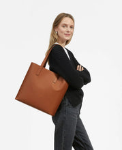Load image into Gallery viewer, Day Square Tote

